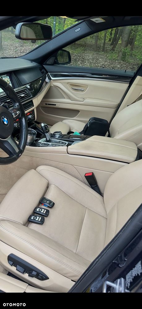 BMW Seria 5 535i xDrive - 13