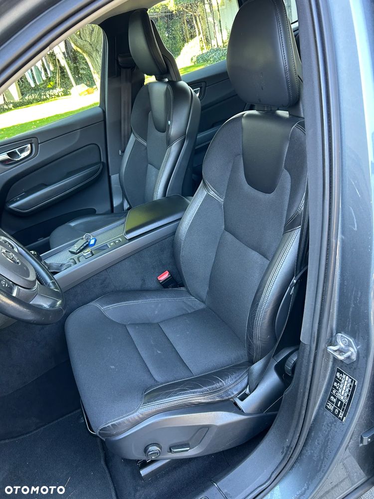 Volvo XC 60 D4 Geartronic Momentum - 23