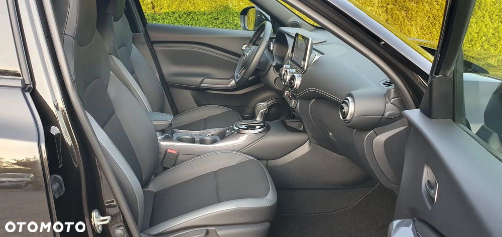 Nissan Juke 1.6 4AMT Premiere Edition - 38