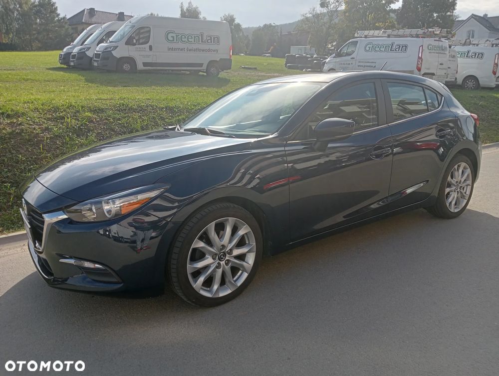 Mazda 3 - 4