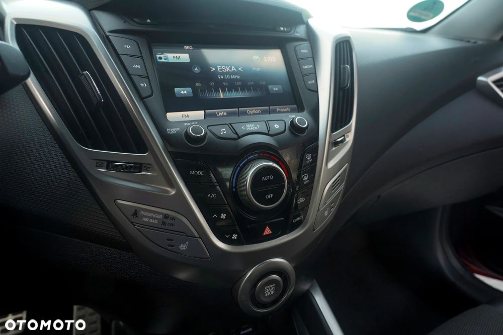 Hyundai Veloster 1.6 GDI Premium - 23