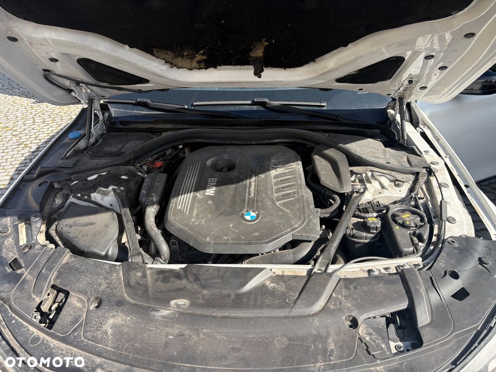BMW Seria 7 740Li - 33