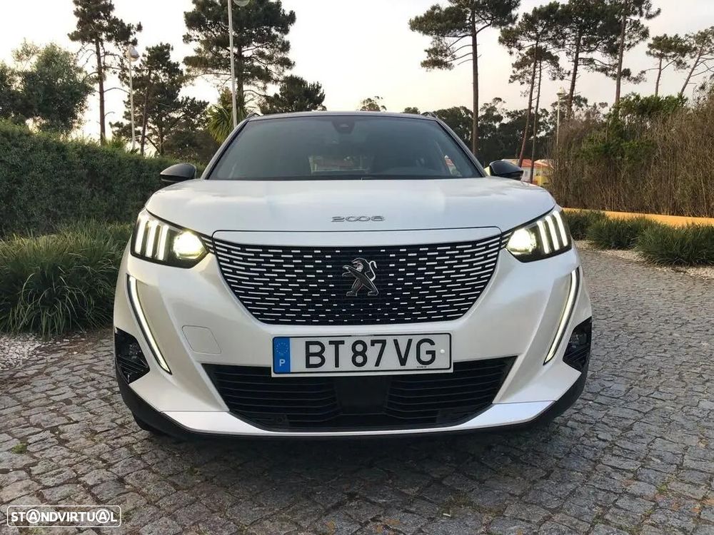 Peugeot e-2008 GT+ - 48