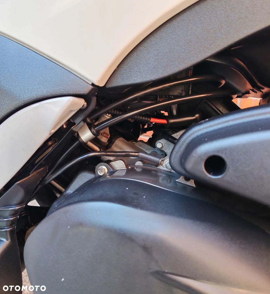 Piaggio Beverly - 16