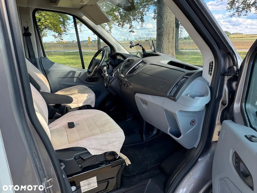 Ford TRANSIT - 12