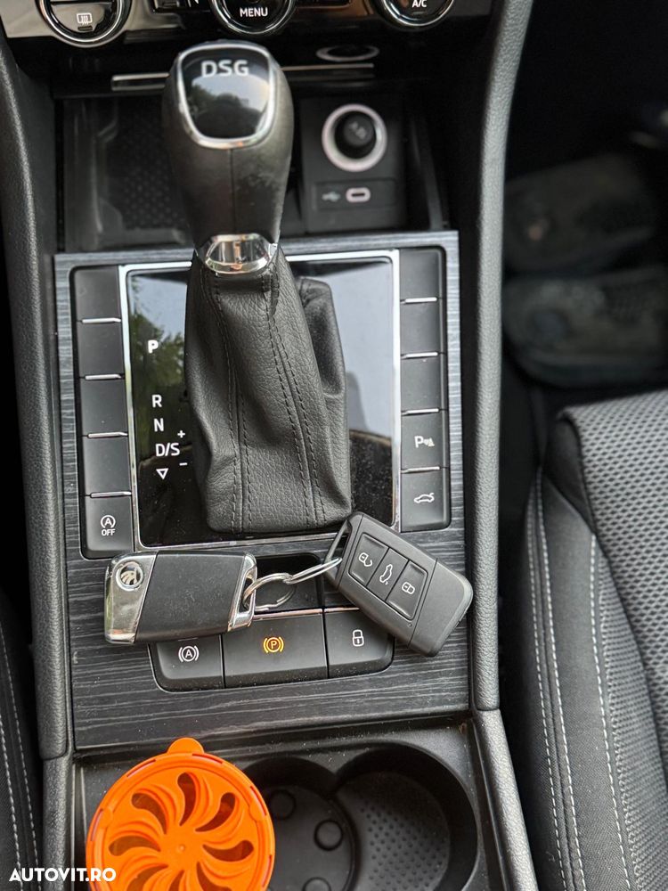 Skoda Superb 2.0 TDI DSG Style - 23