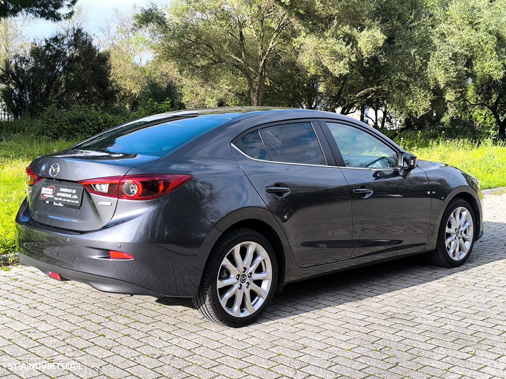 Mazda 3 Hatchback - 5