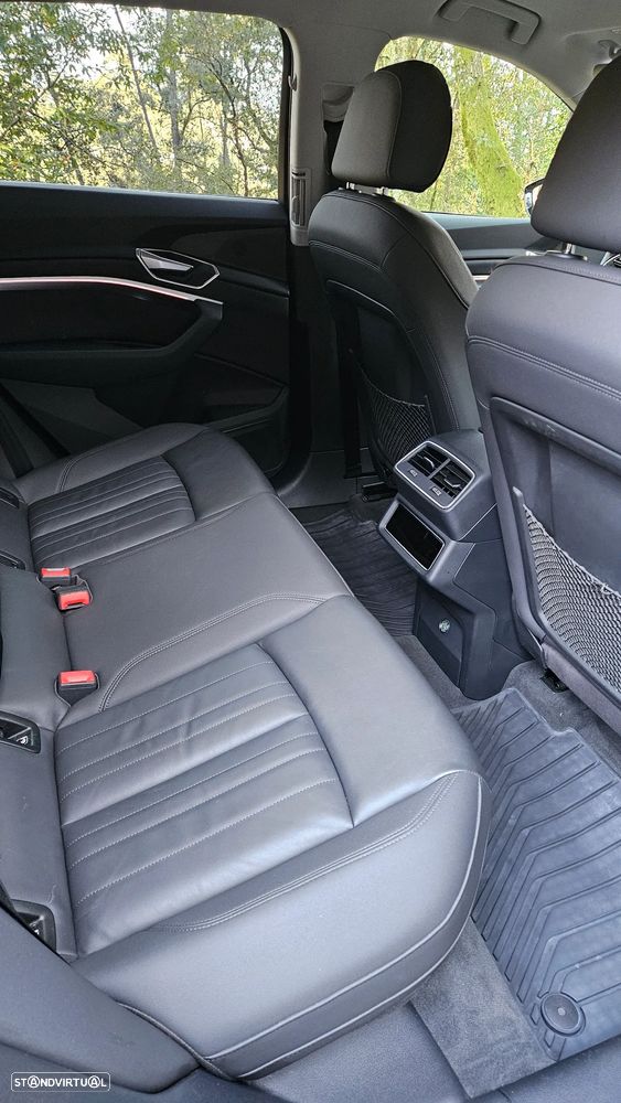 Audi Q8 e-Tron - 6