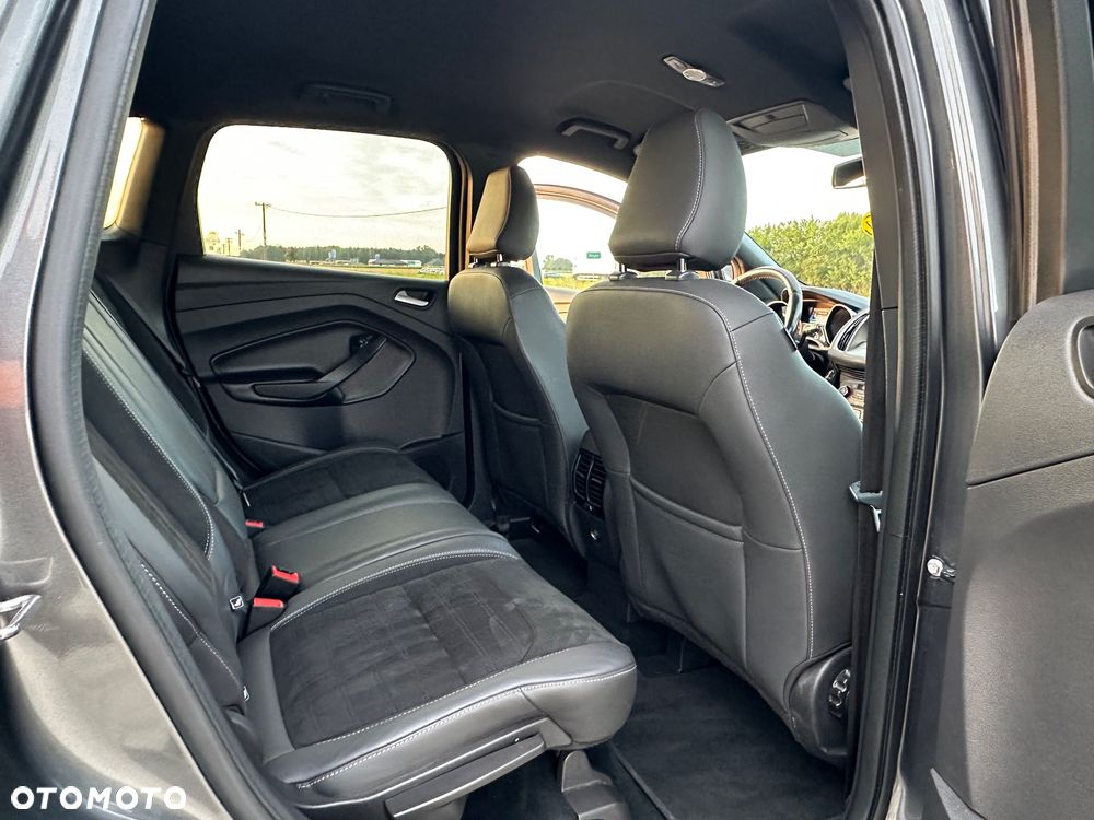 Ford Kuga 2.0 TDCi FWD ST-Line - 26