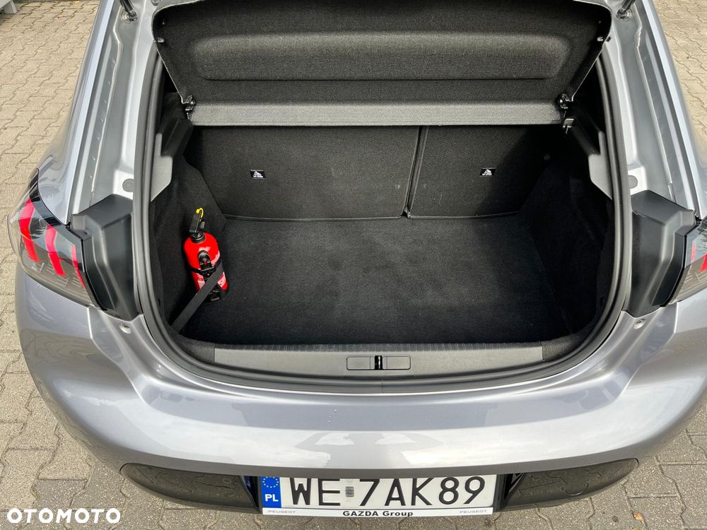 Peugeot 208 - 38