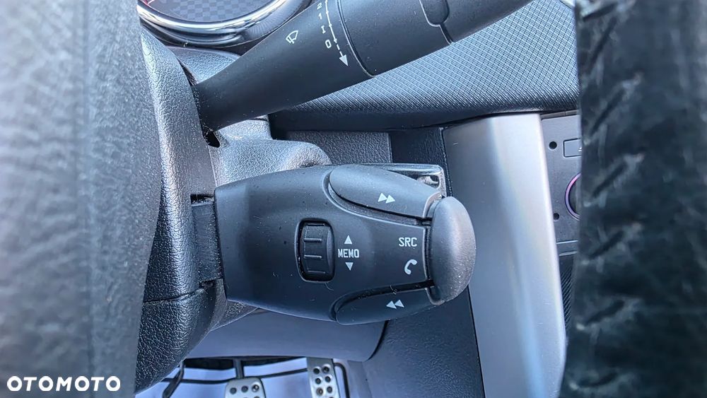 Peugeot 207 - 35