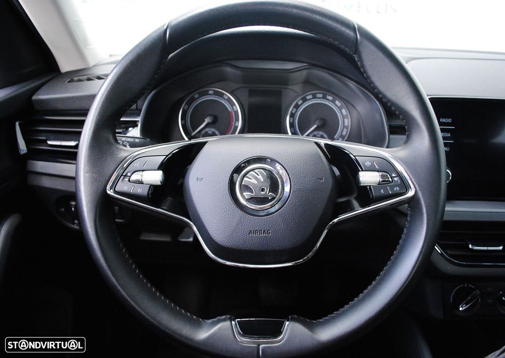 Skoda Kamiq 1.0 TSI DSG - 10