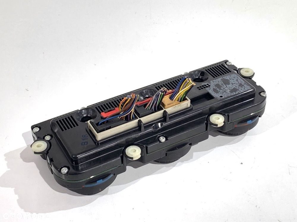 PANEL STEROWANIA NAWIEWU  VW TOURAN (1T1, 1T2) 2003 - 2010 2.0 TDI 103 kW [140 KM] olej napędowy - 3