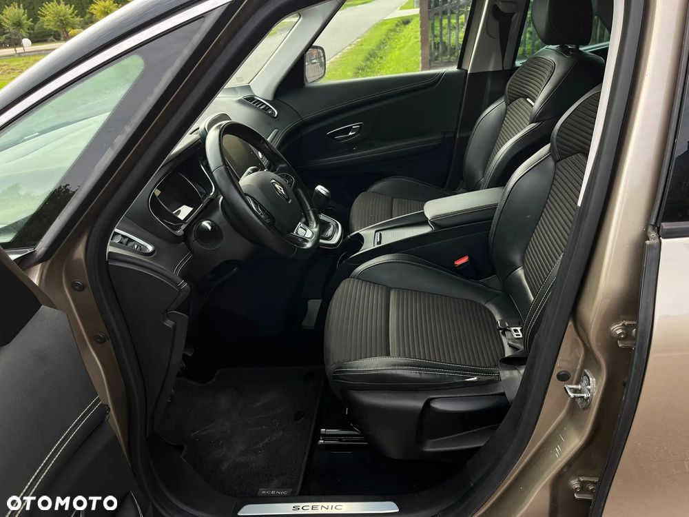 Renault Scenic - 15