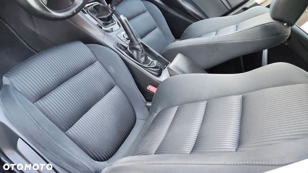 Mazda 6 2.2 Kombi SKYACTIV-D Sports-Line - 25