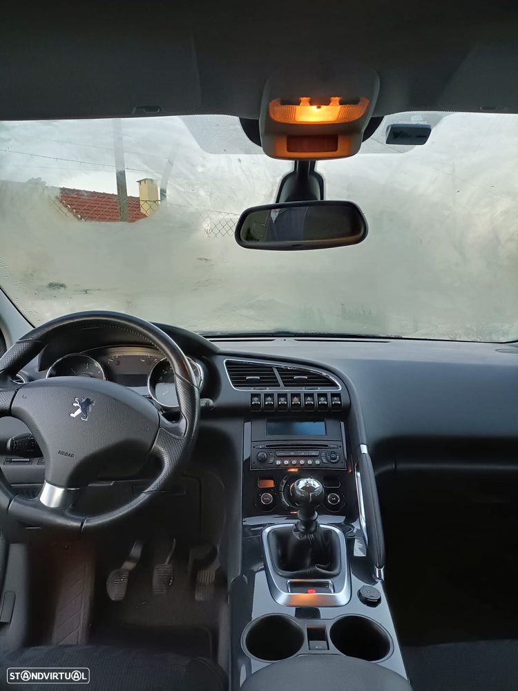Peugeot 3008 1.6 HDi Allure - 2