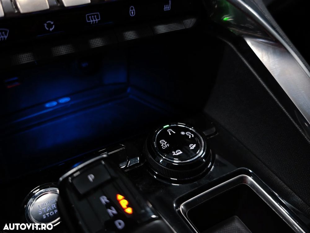 Peugeot 5008 PureTech 130 EAT8 Stop & Start Crossway - 14