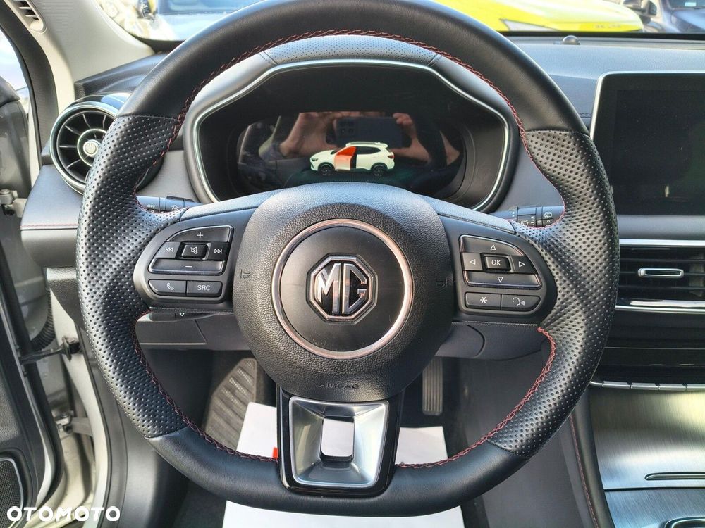 MG HS 1.5 T-GDI Excite DCT - 29