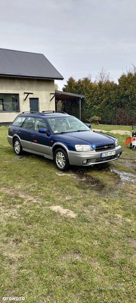 Subaru Outback 3.0 H6 - 5
