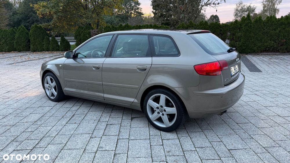 Audi A3 Sportback - 12
