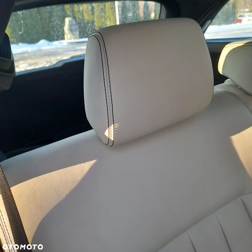 Mercedes-Benz Klasa E 350 BlueTEC 9G-TRONIC Avantgarde - 27