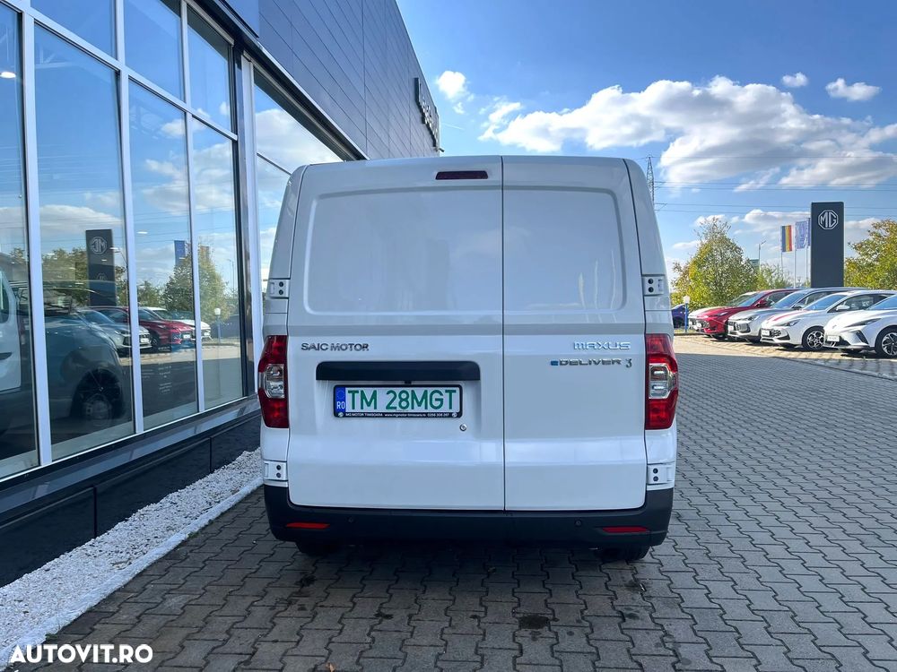 Maxus eDELIVER 3 Van SW Electric 50.23 kWh 100 kW AT - 4