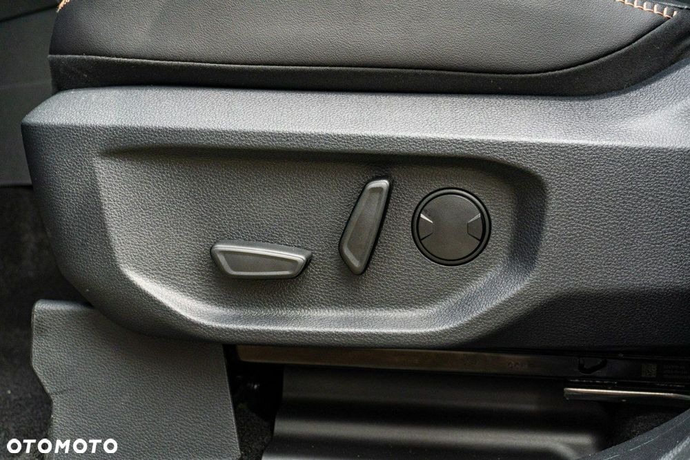 Volkswagen Amarok - 23