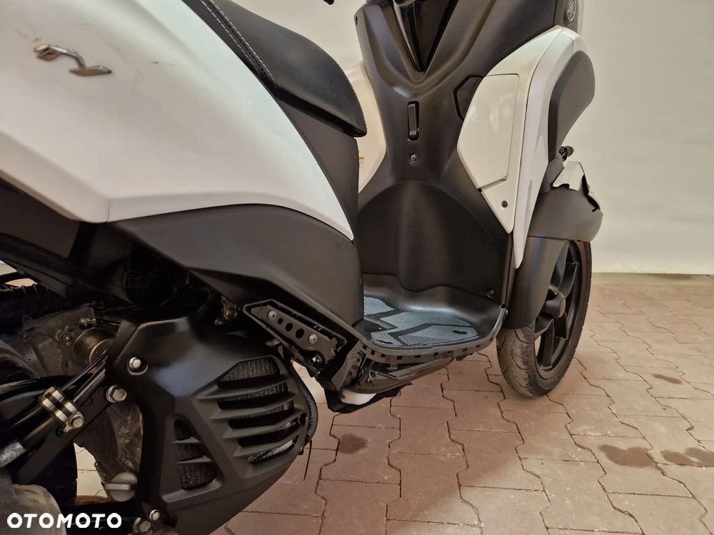 Yamaha Tricity - 19