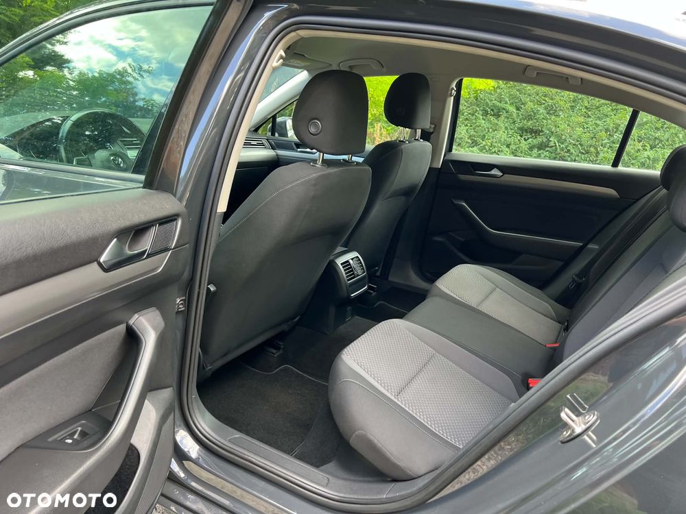 Volkswagen Passat 1.5 TSI EVO Comfortline - 8