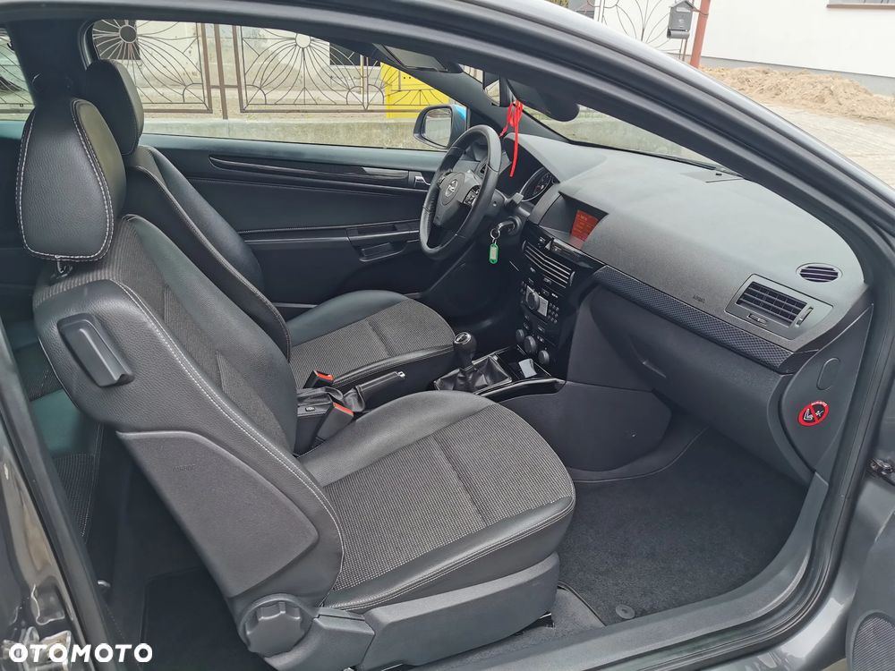 Opel Astra 1.6 Edition 111 Jahre - 14