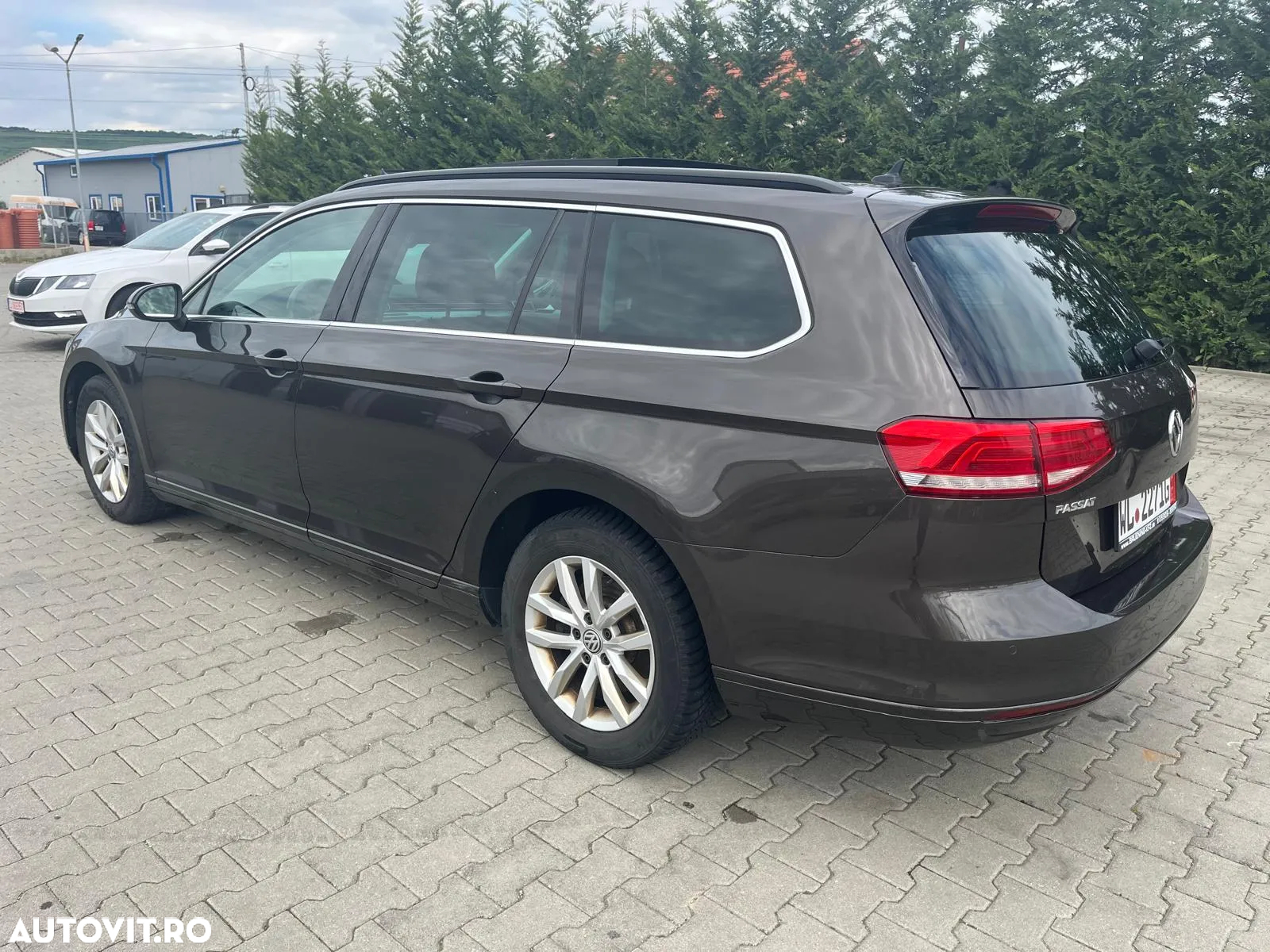 Volkswagen Passat Variant 2.0 TDI (BlueMotion Technology) Comfortline - 9