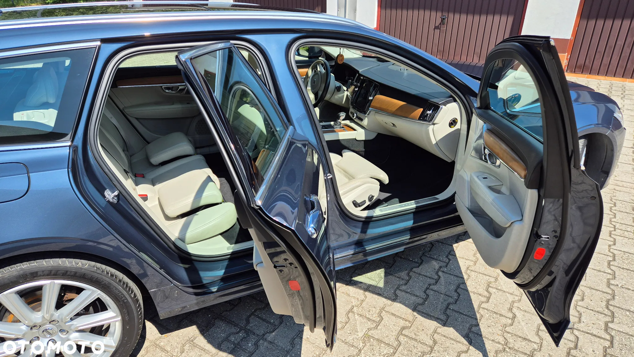 Volvo V90 D4 AWD Inscription - 18