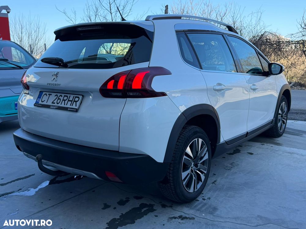 Peugeot 2008 1.2 PureTech Turbo EAT6 S&S Allure - 4