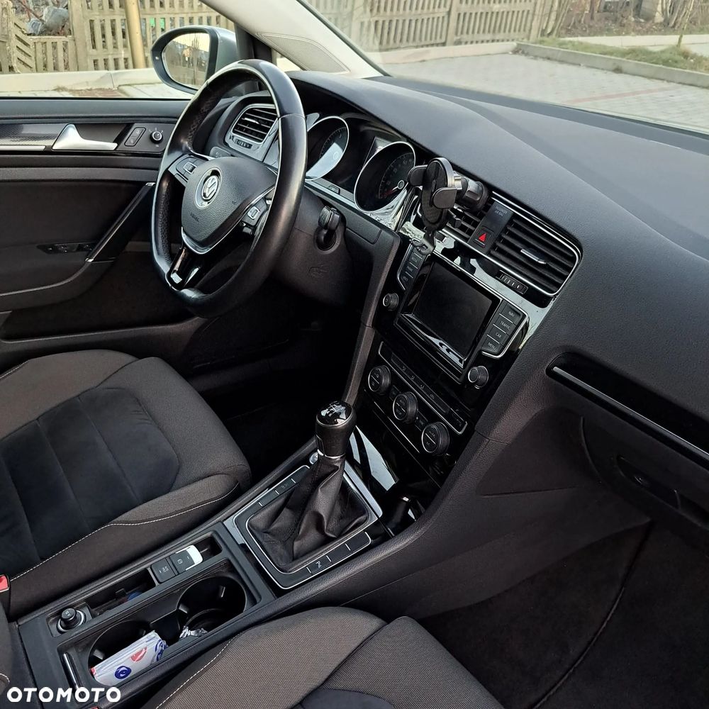 Volkswagen Golf 1.4 TSI BMT Highline - 17