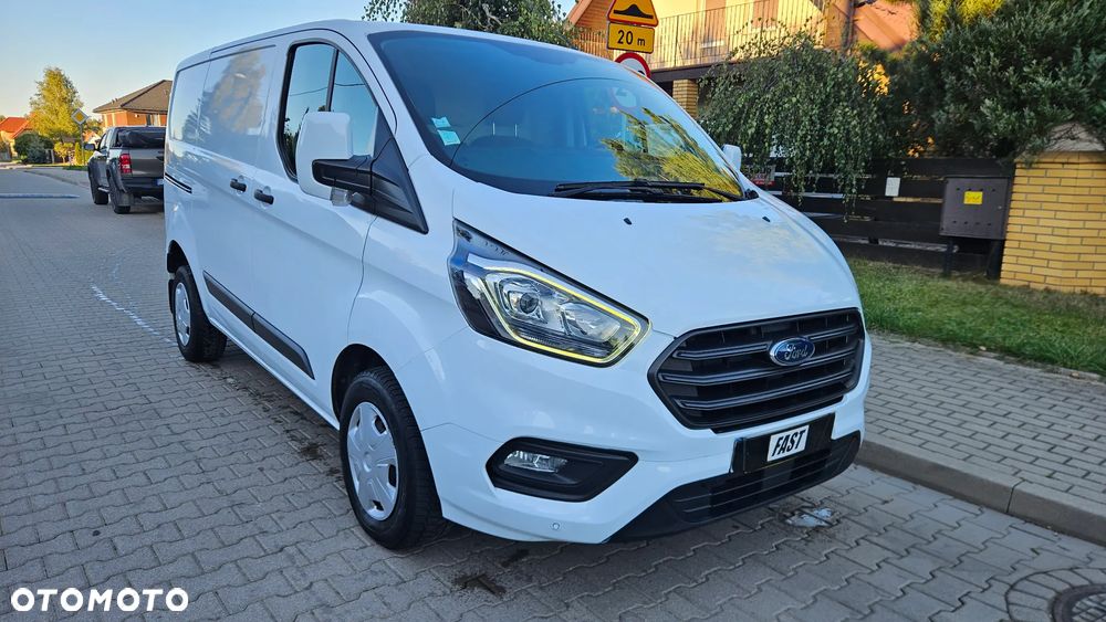 Ford CUSTOM - 4