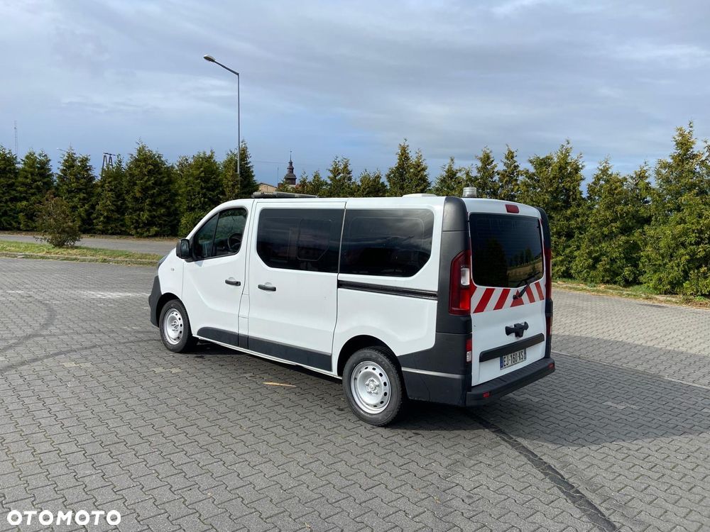 Opel Ambulans Karetka vivaro - 4
