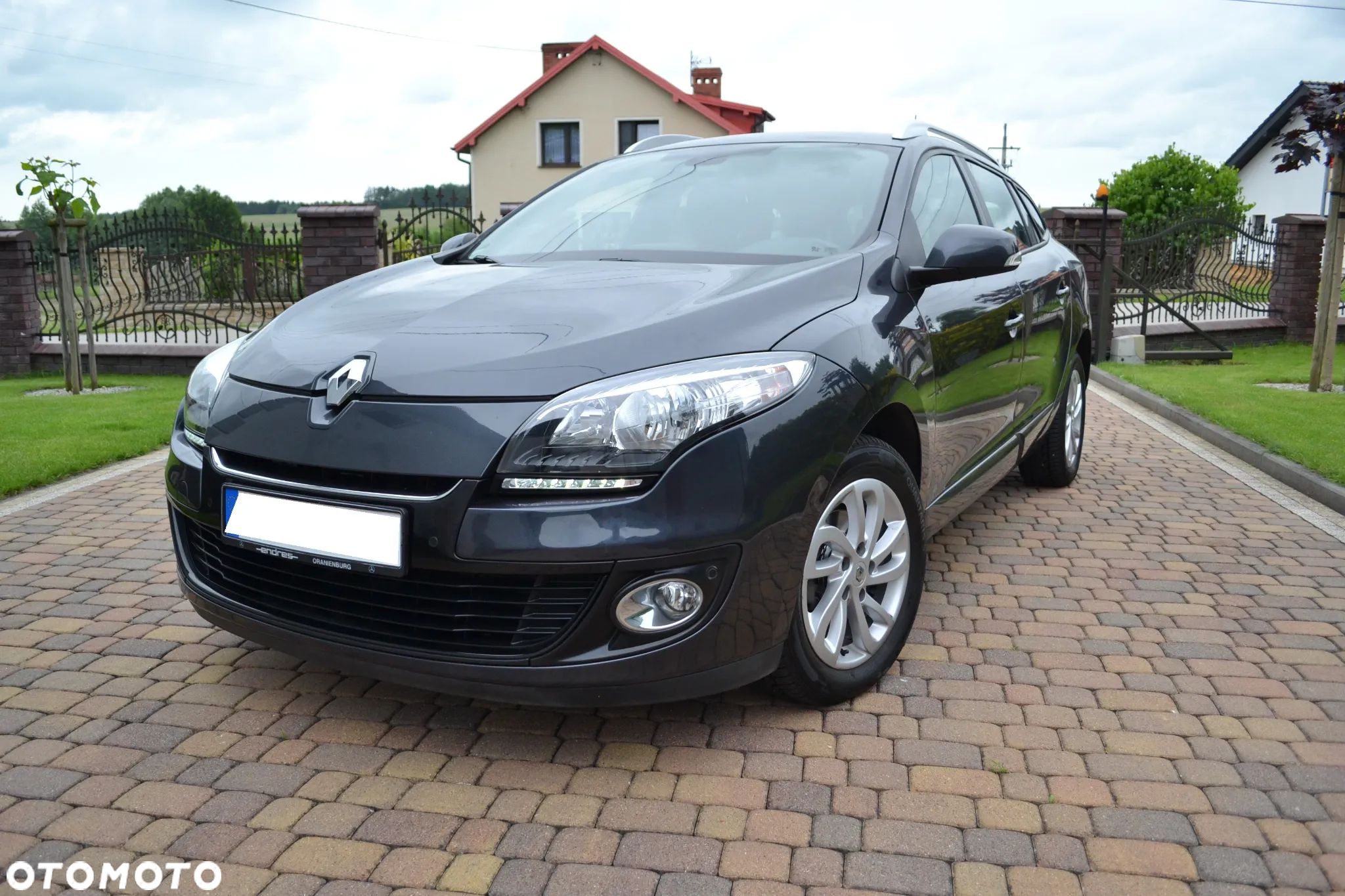 Renault Megane 1.6 16V Color Edition - 1