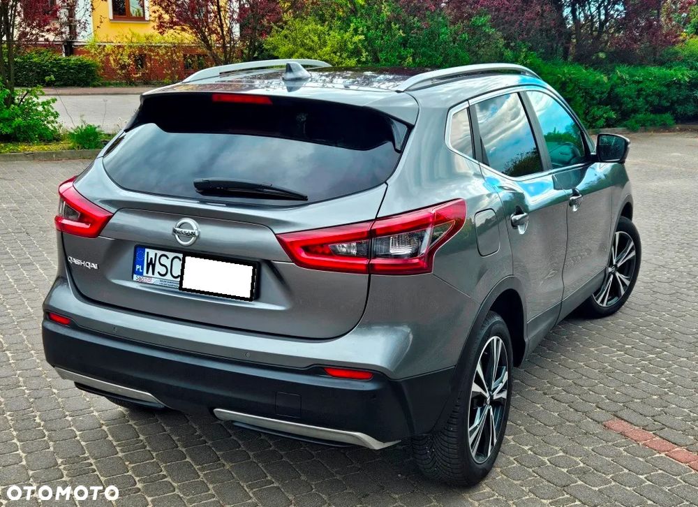 Nissan Qashqai 1.6 DCi Xtronic TEKNA - 8