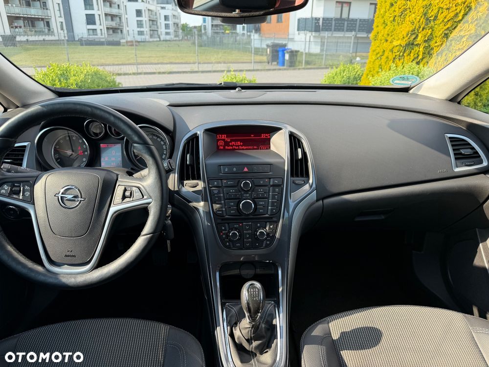 Opel Astra 1.4 Turbo - 10