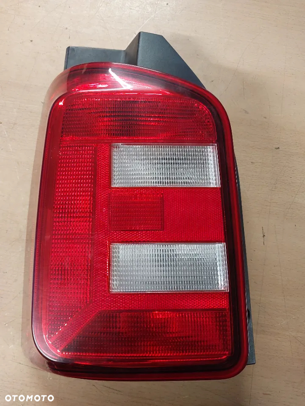 Lampa tył vw t5 t6 lewa
