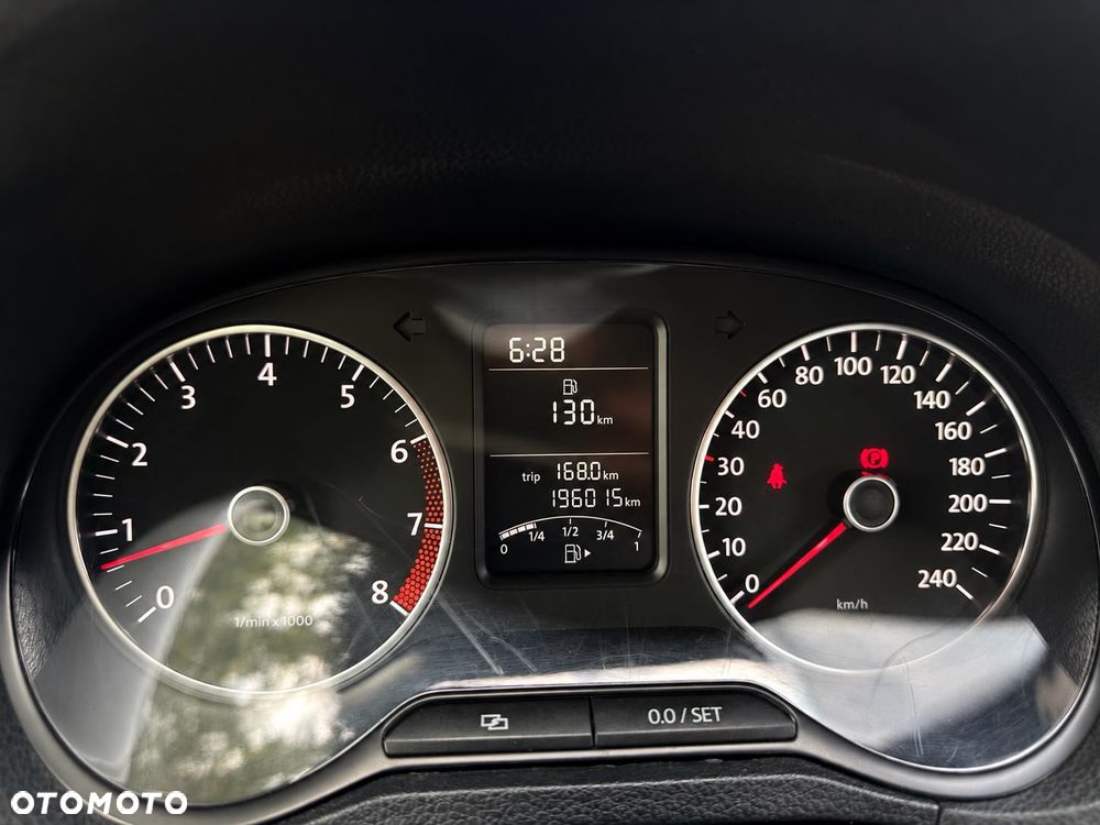 Volkswagen Polo - 11