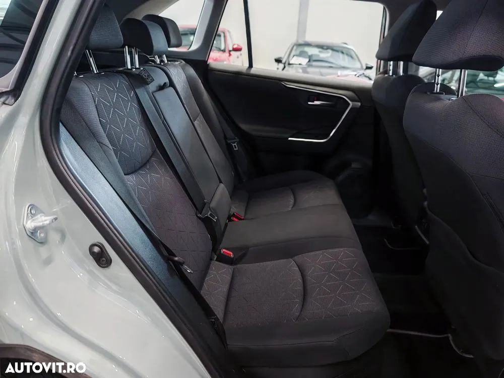 Toyota RAV4 2.5 Hybrid VVT-iE 4x2 Active - 13