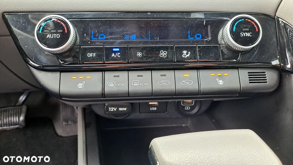 Hyundai Elantra 1.6 Comfort - 30