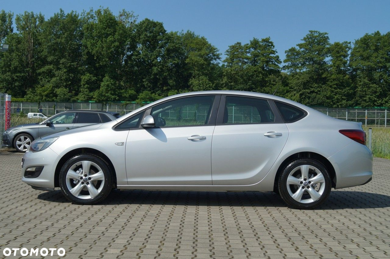 Opel Astra - 3