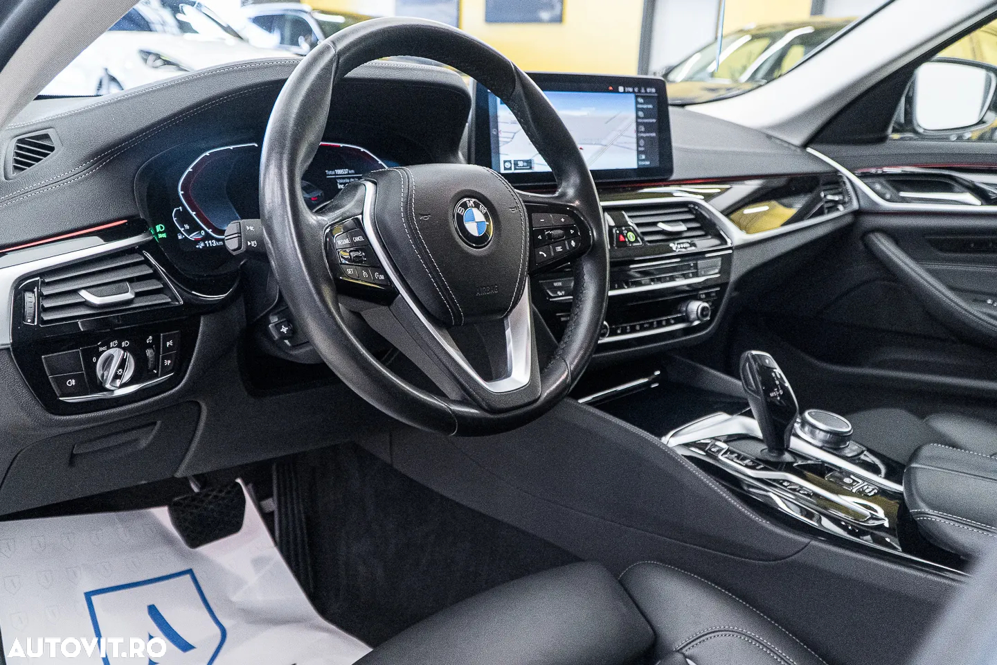 BMW Seria 5 530e Aut. Luxury Line - 7