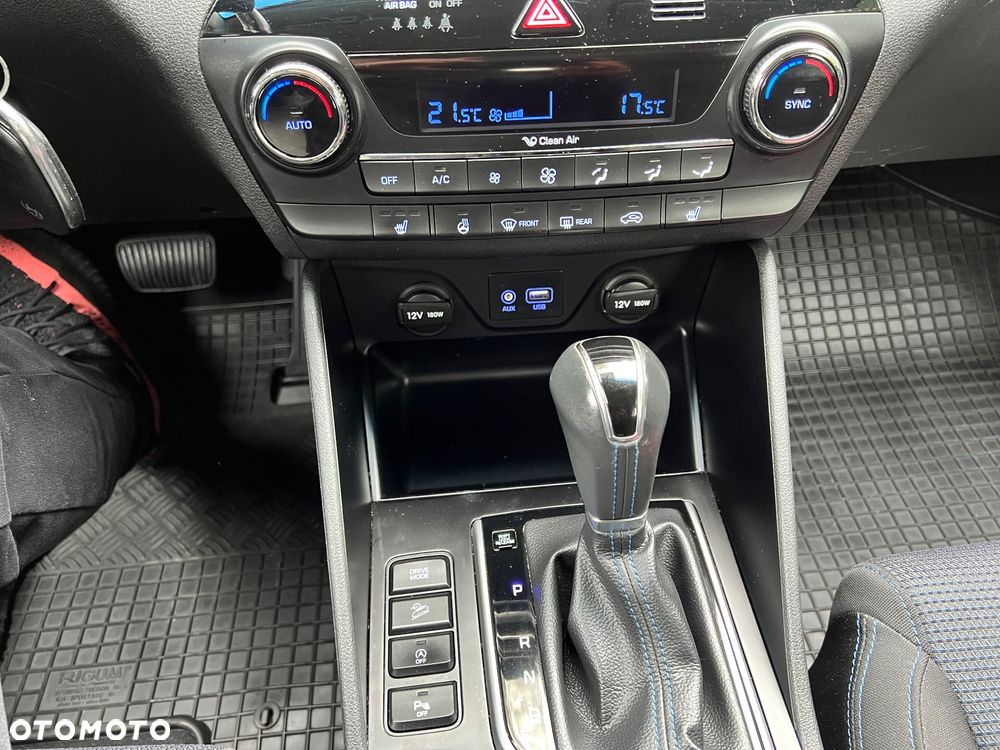 Hyundai Tucson blue 1.7 CRDi 2WD DCT Style - 19
