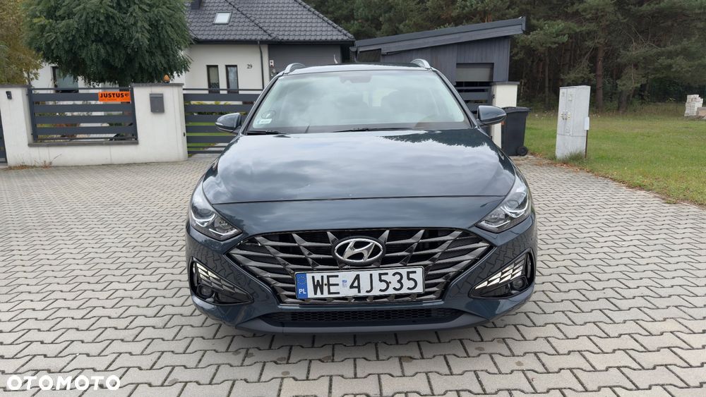 Hyundai i30 1.5 T-GDI 48V Comfort DCT - 2