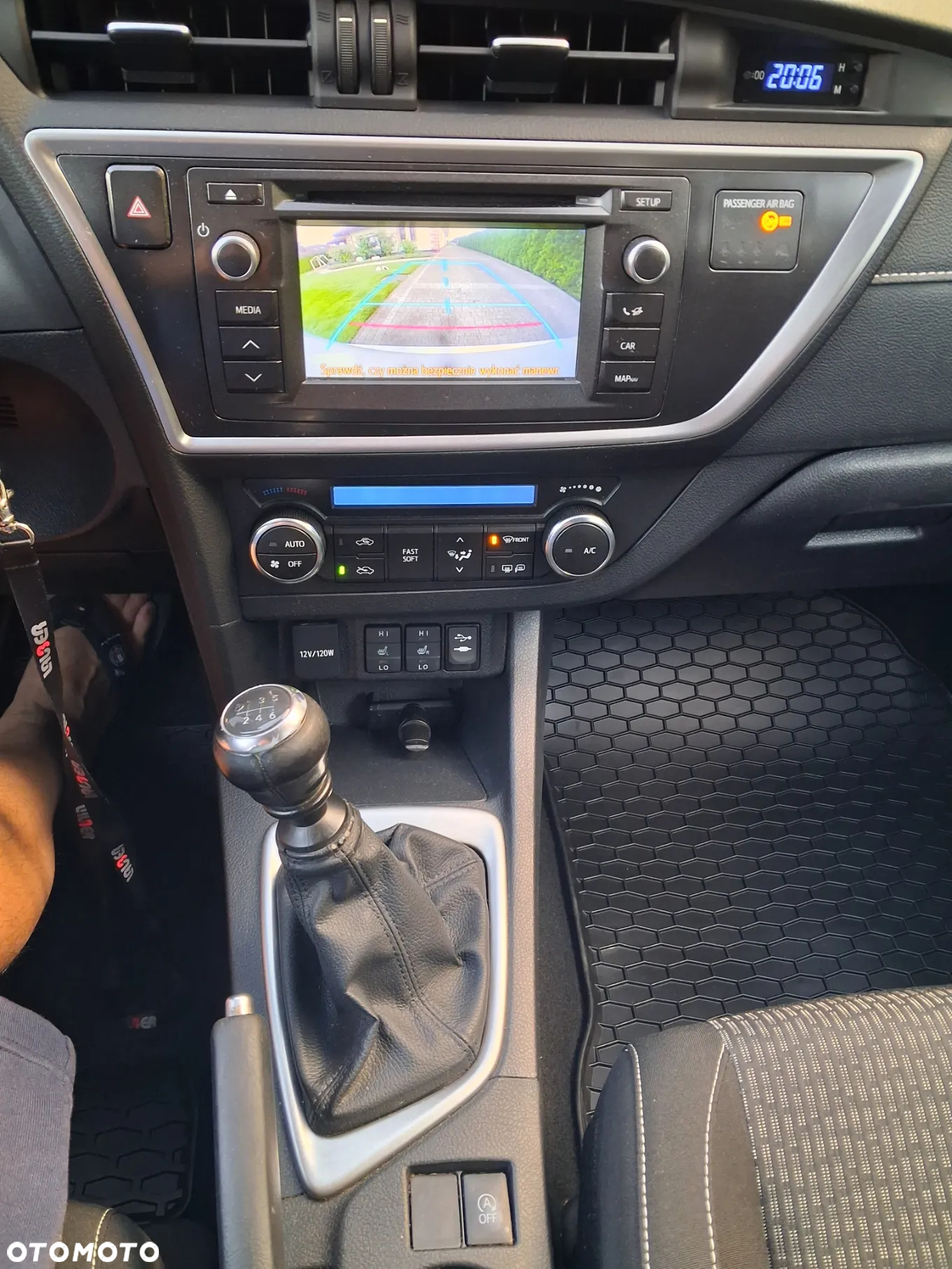 Toyota Auris 2.0 D-4D Edition - 8