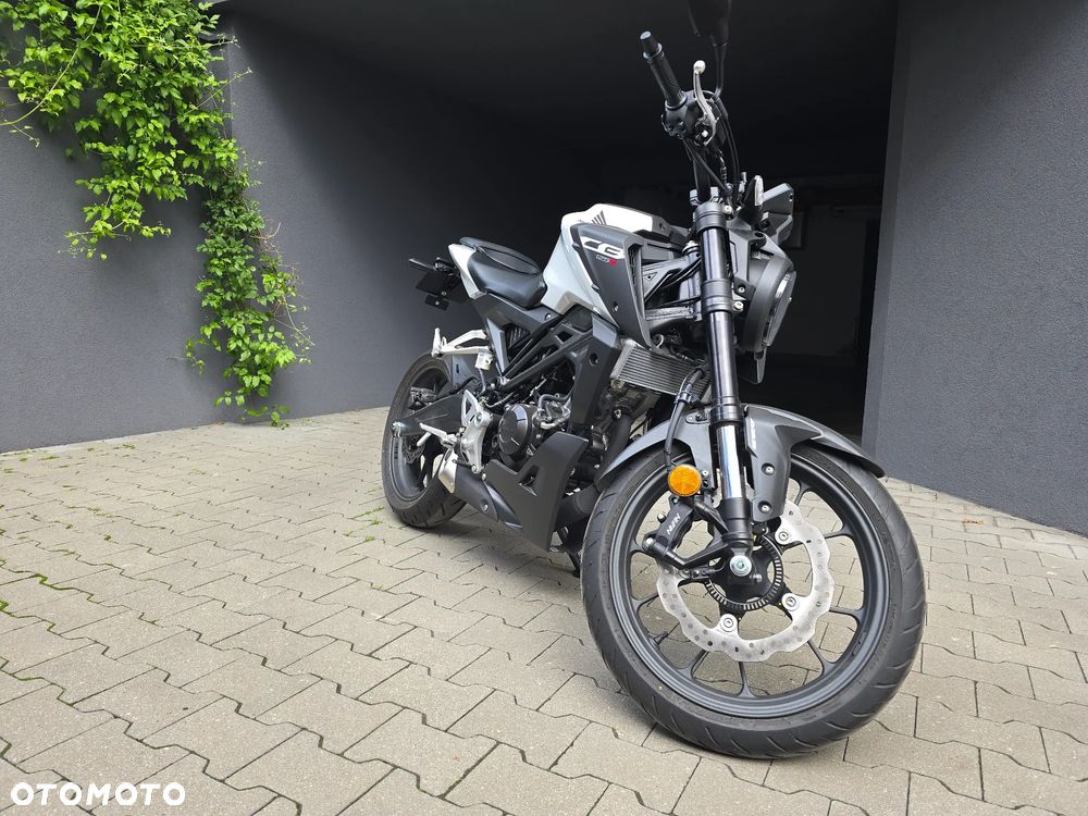 Honda CB - 2