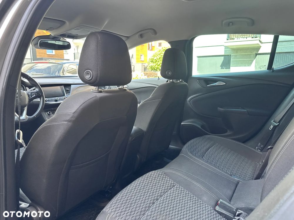 Opel Astra 1.6 CDTI Enjoy S&S - 12